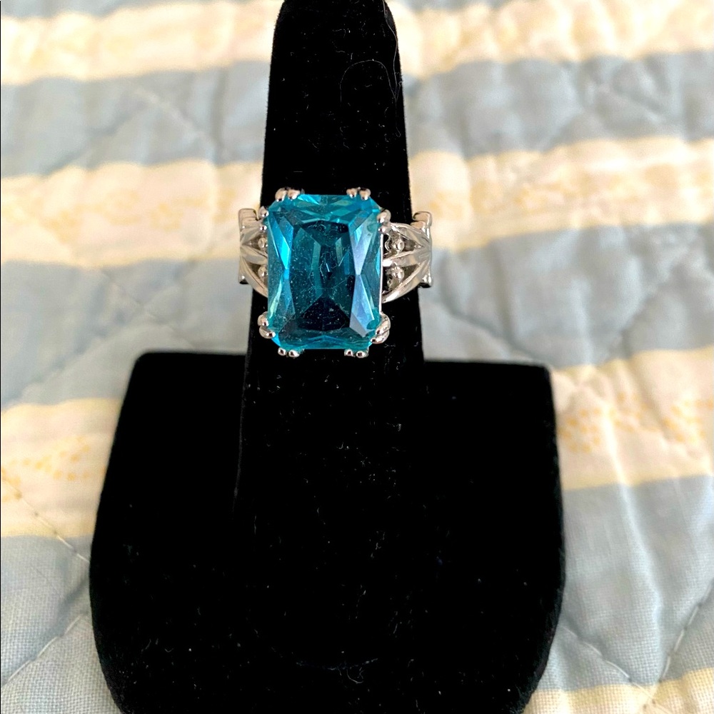 925 Sterling silver gemstone ring Size 6